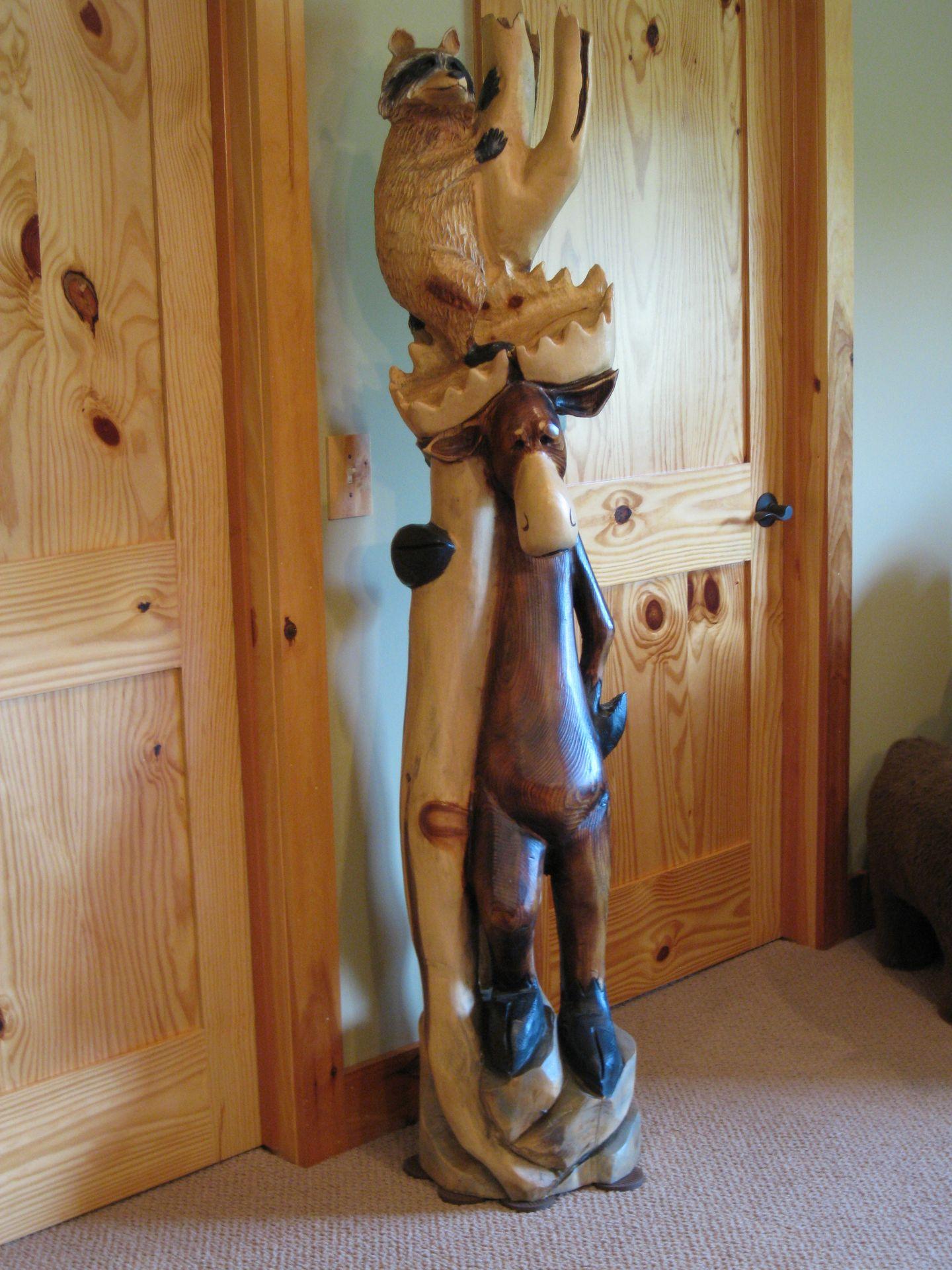 Montoya Chainsaw Carving 7