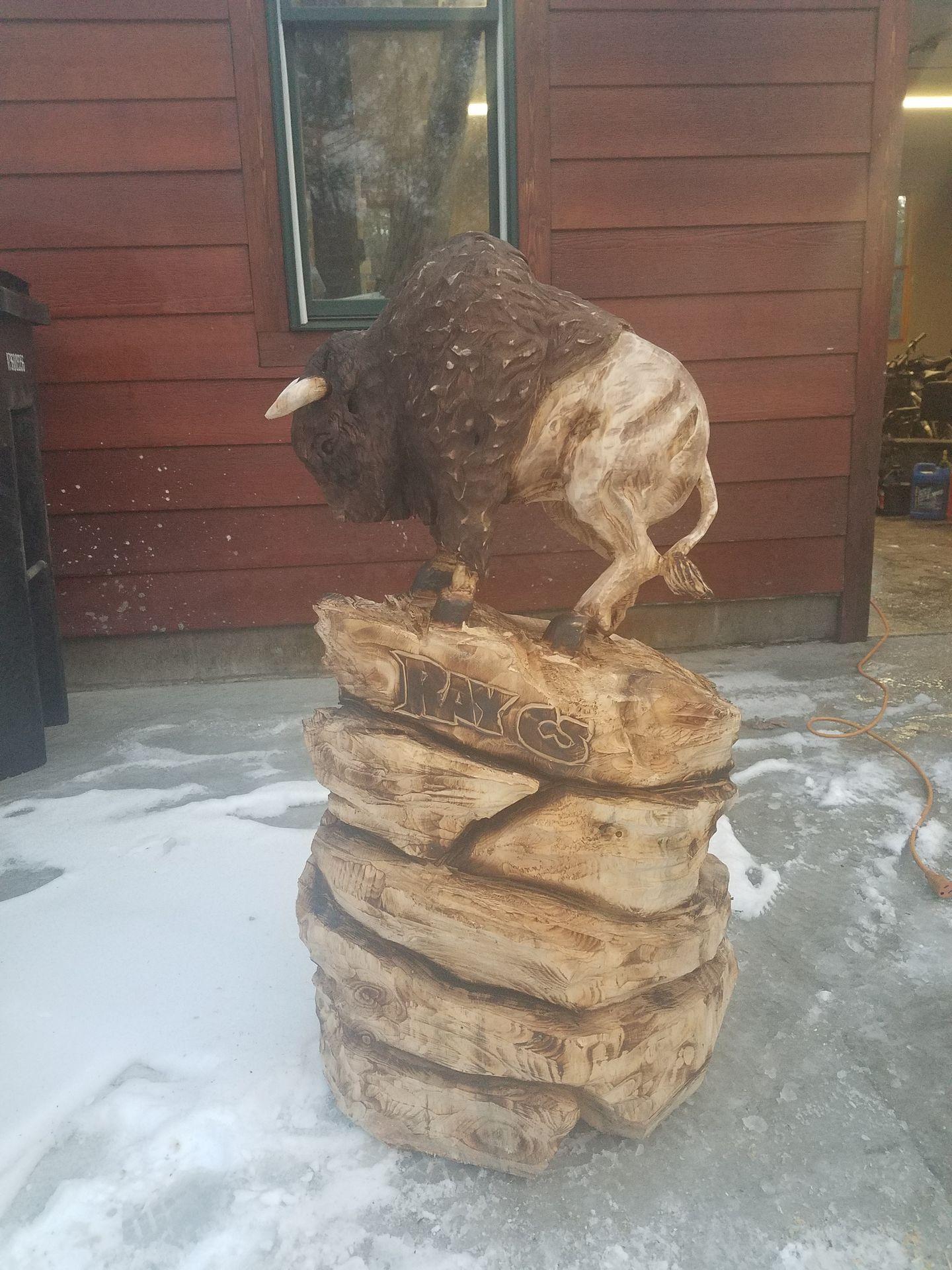 Montoya Chainsaw Carving 8