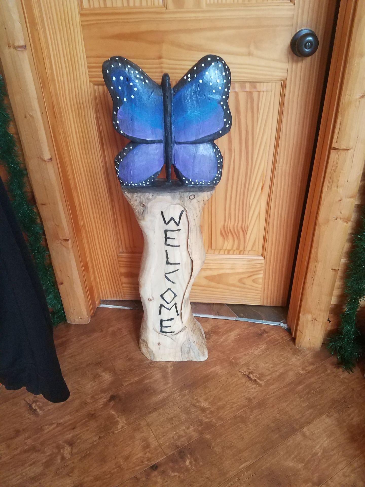 Montoya Chainsaw Carving 11