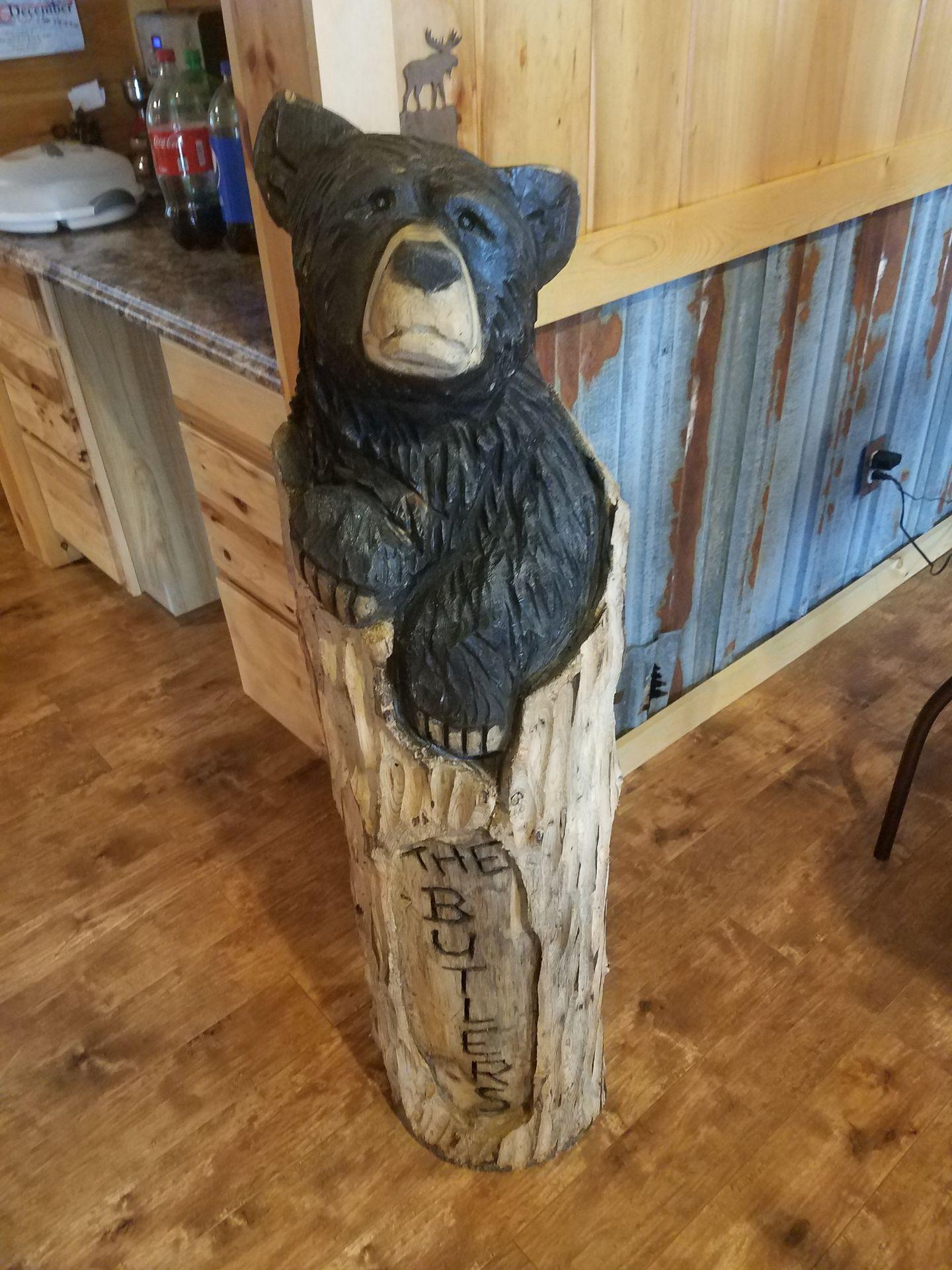 Montoya Chainsaw Carving 12