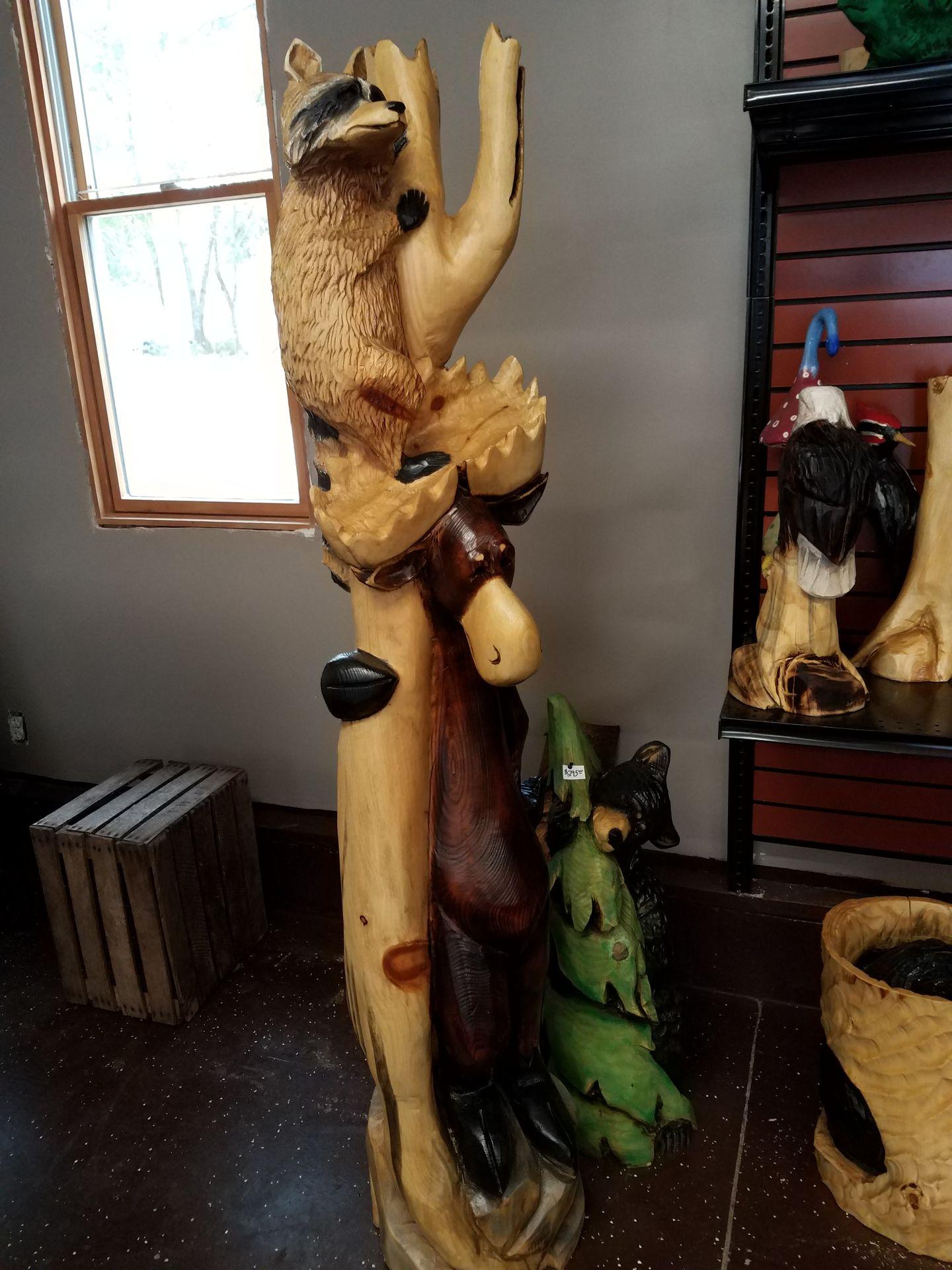 Montoya Chainsaw Carving 32