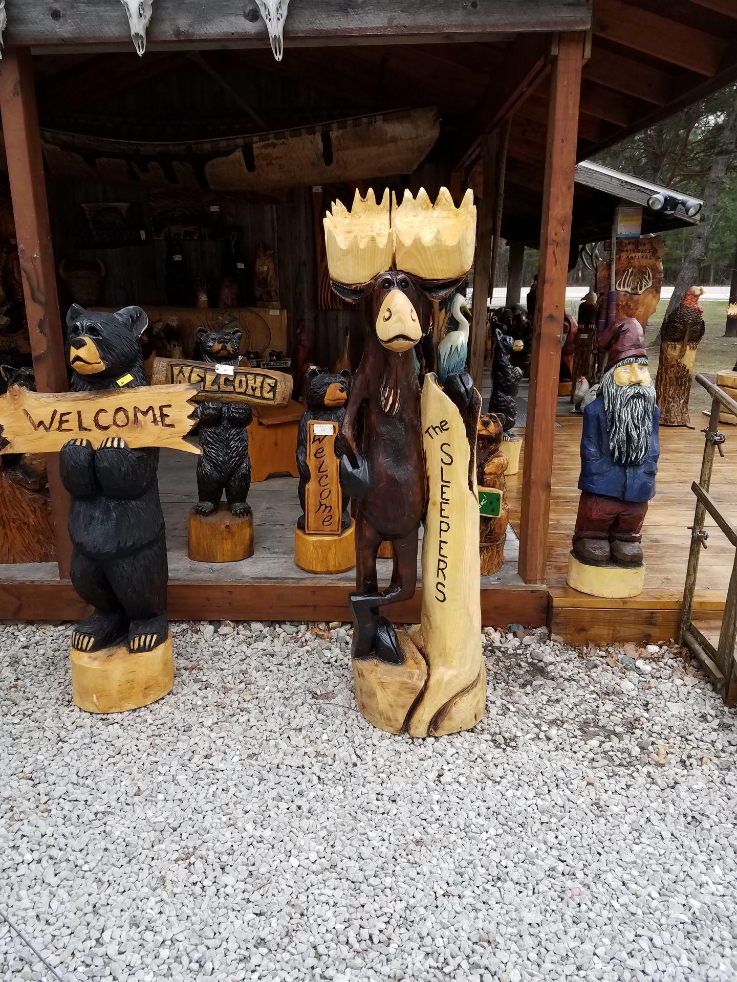 Montoya Chainsaw Carving 42
